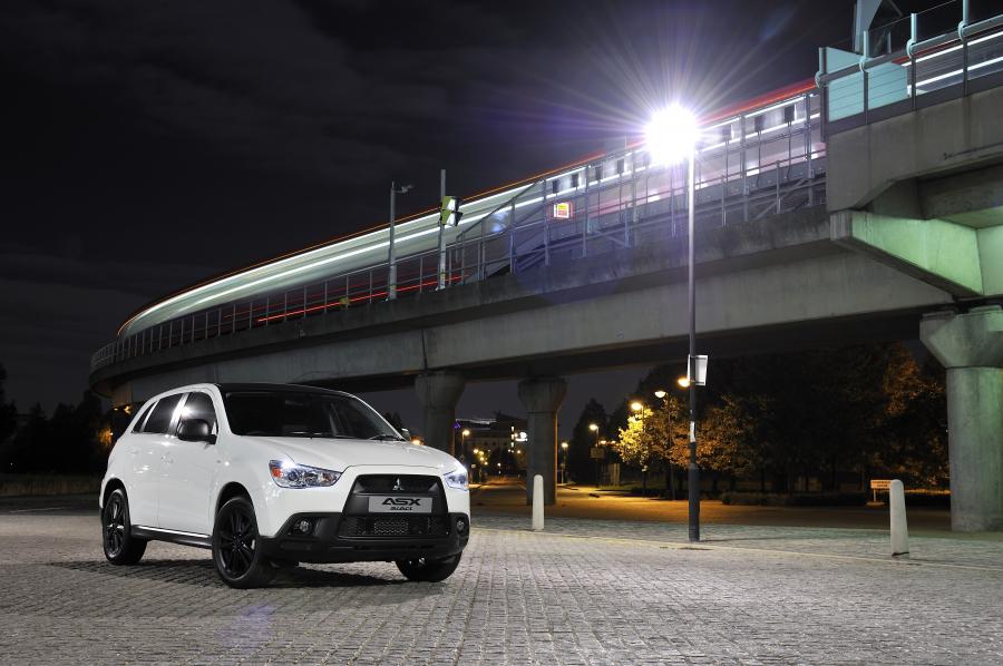  Mitsubishi ASX Black 2011 года  (UK) (фото 76 из 109)